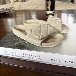 Birkenstock 1774 Sylt Embossed sandals